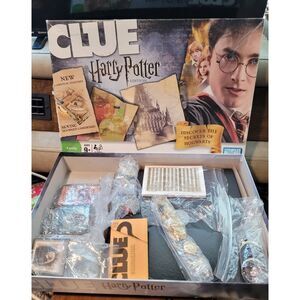 Harry Potter Clue Board Game-Hogwarts Edition Complete